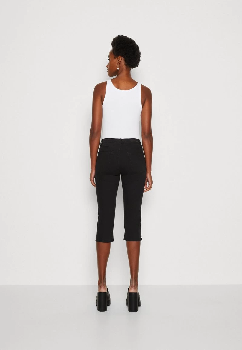 Edc By Esprit CAPRI - Jeans Shorts - Black – Bild 3