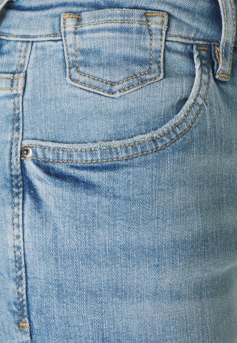 Edc By Esprit CAPRI - Jeans Shorts - Blue Light Wash – Bild 3